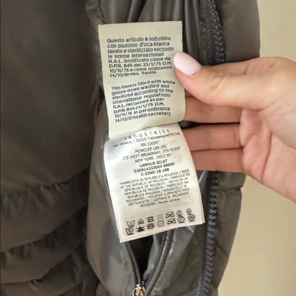 Vintage Moncler Gray Quilted Puffer Vest - Picture 12 of 12